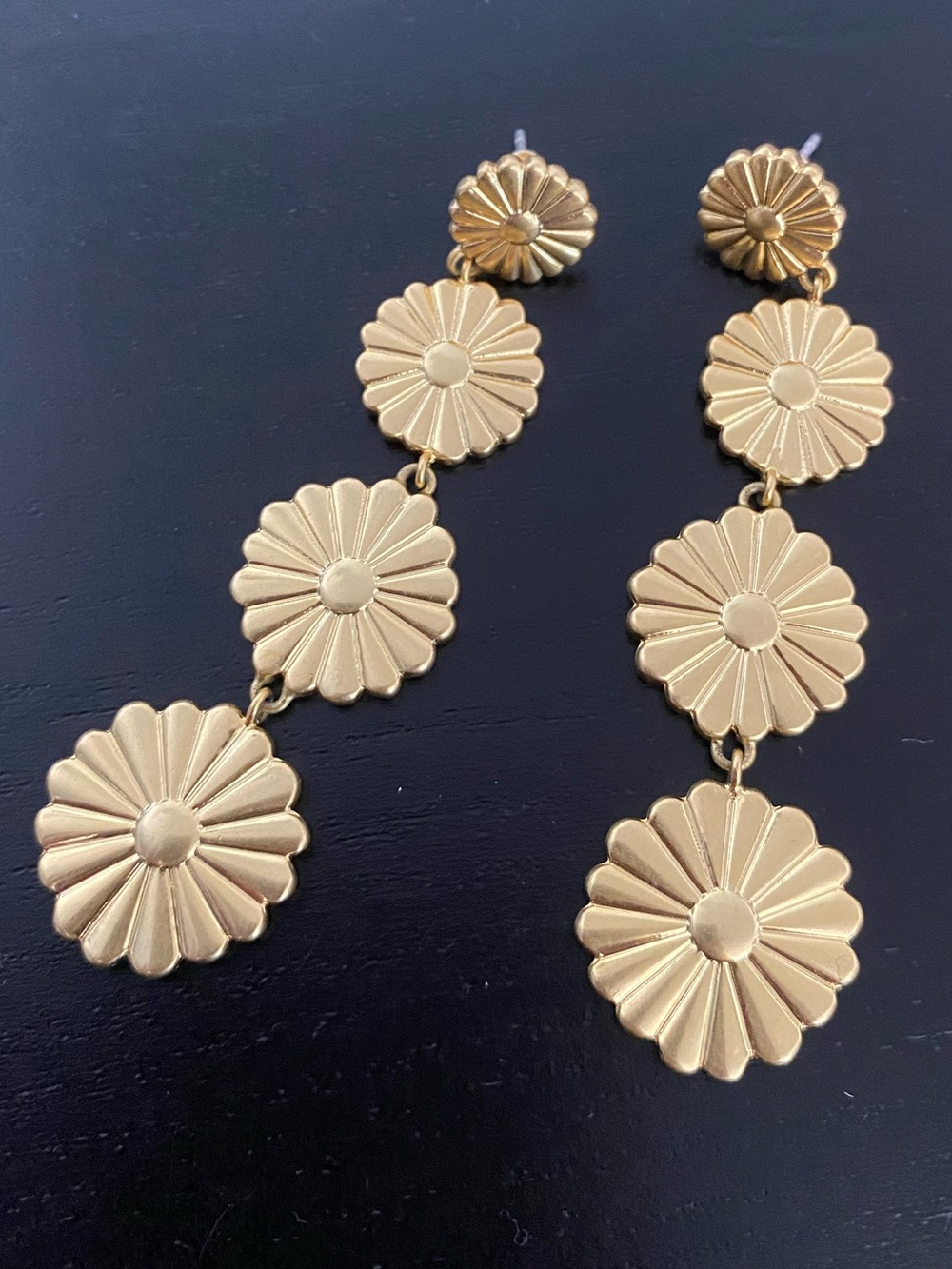 Madewell Gold Floral Tiered Daisy Drop Earrings